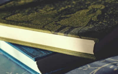 Biography vs Autobiography